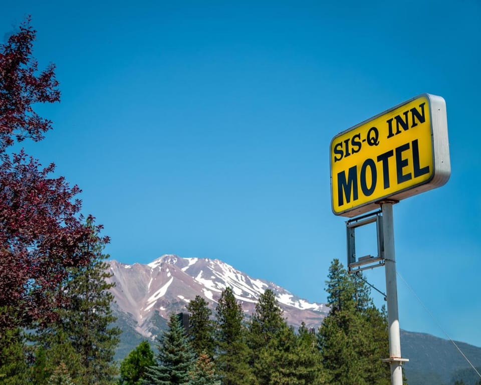 Property logo or sign, Mountain view