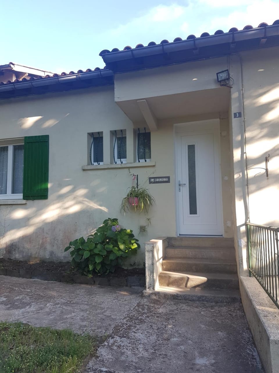 Property building, Facade/entrance