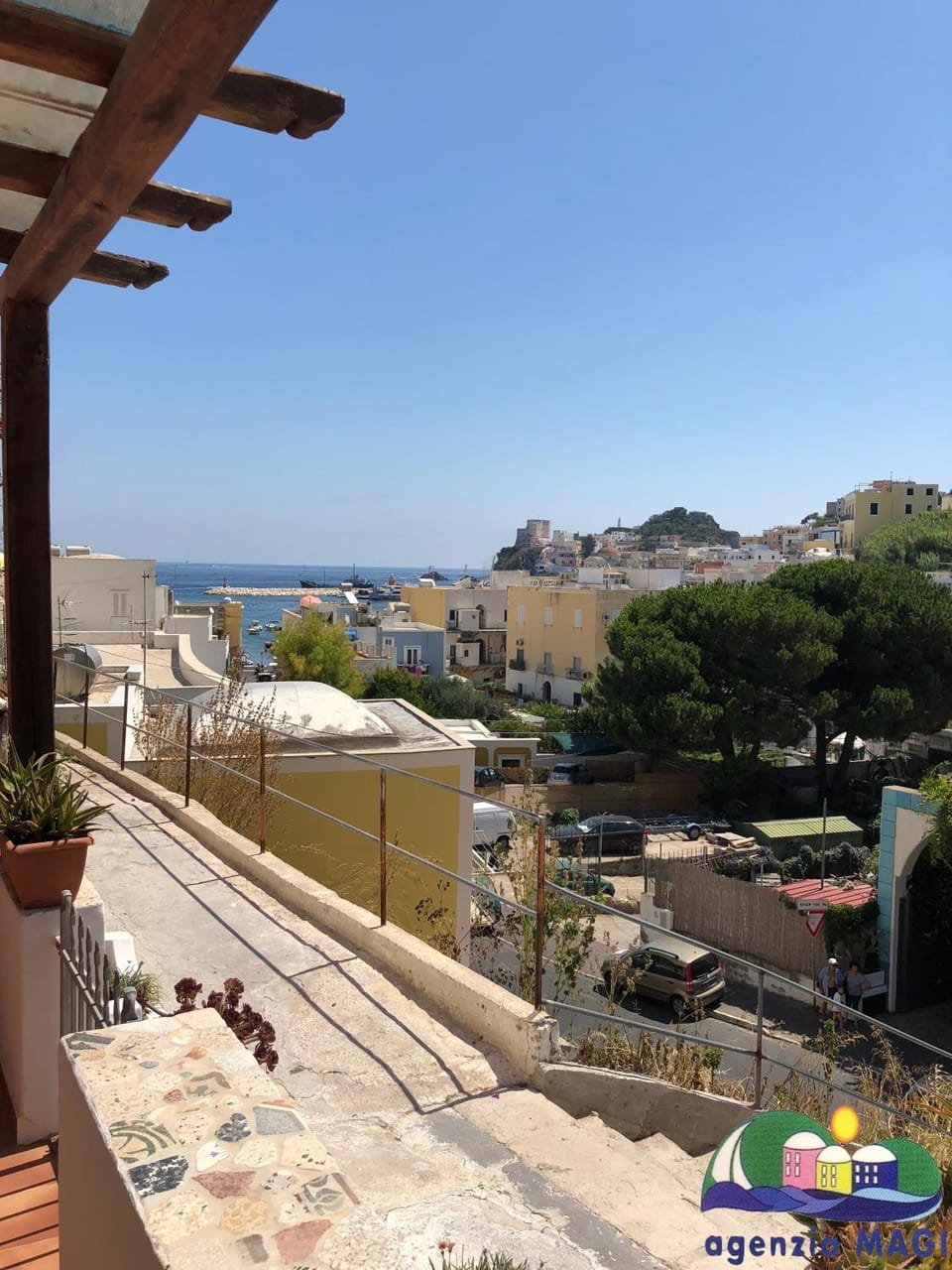 Magi - Ortensia Apartment in Ponza