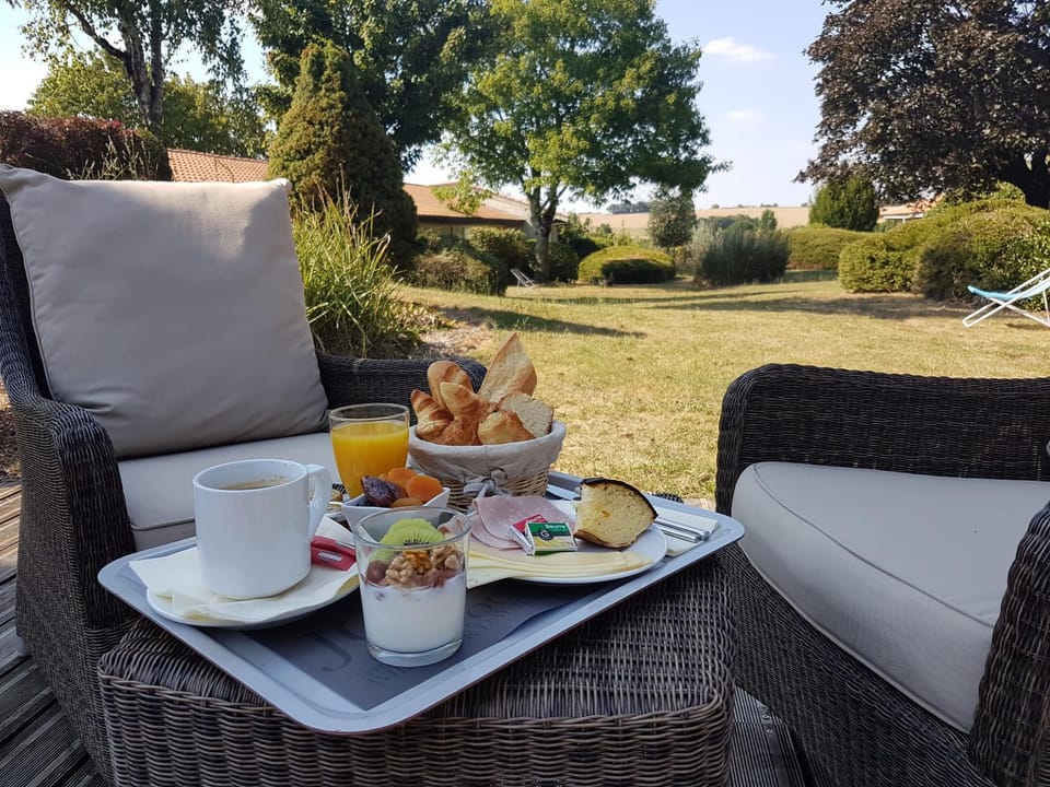 Patio, Garden, Buffet breakfast