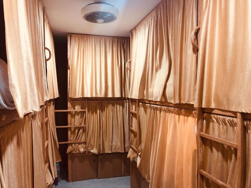 bunk bed