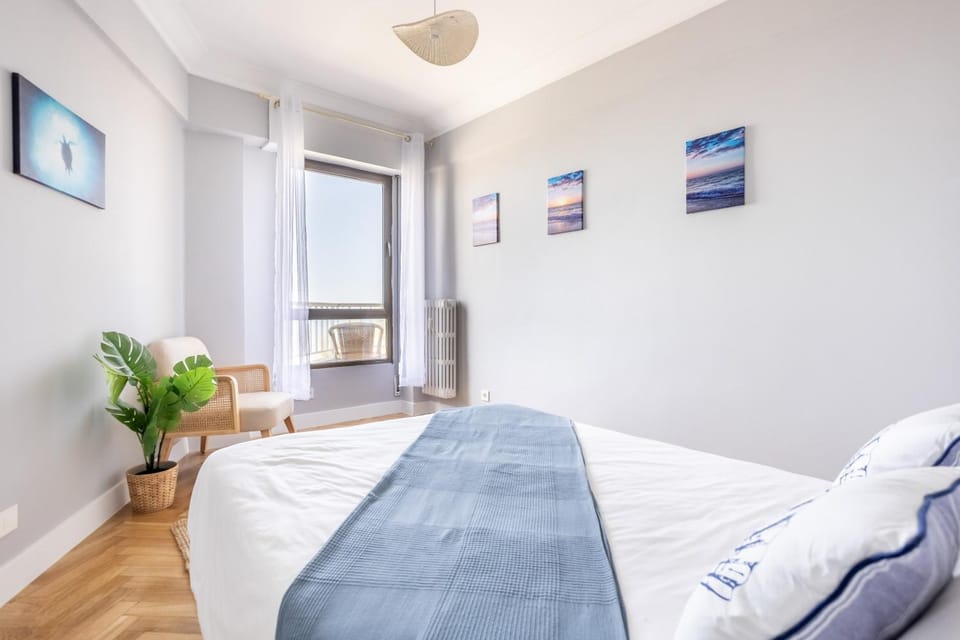 Bed, Photo of the whole room, Beach, Bedroom, Sea view
