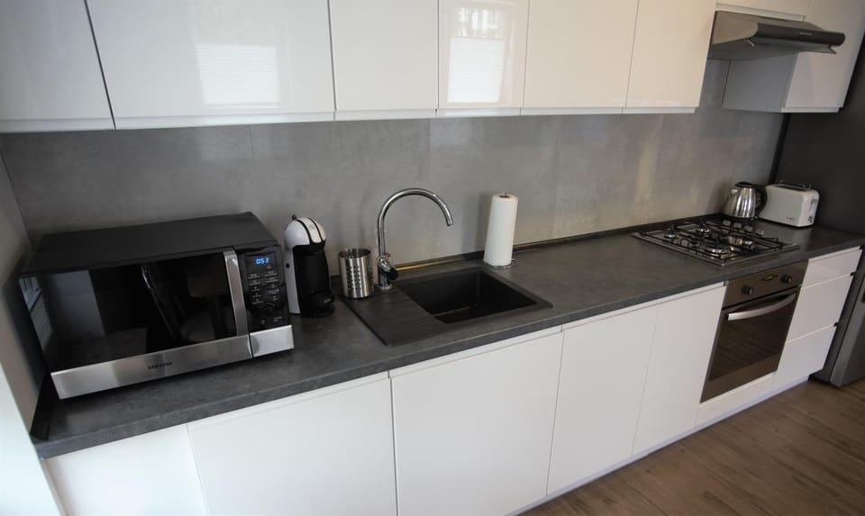 Coffee/tea facilities, Kitchen or kitchenette