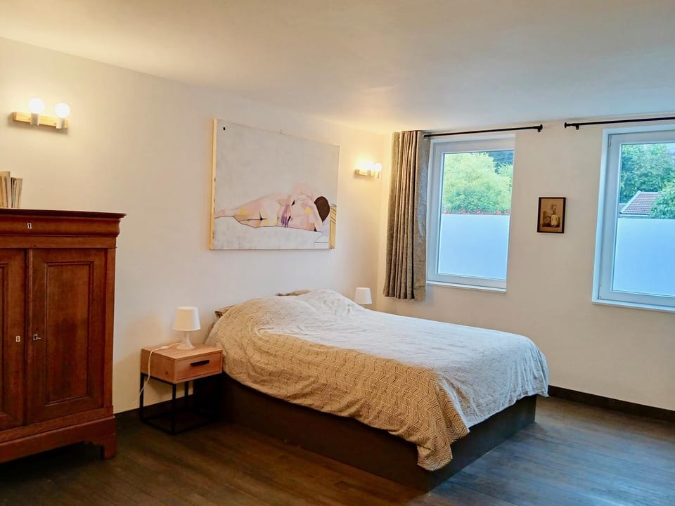 Appartement du peintre Apartment in Wallonia, Belgium