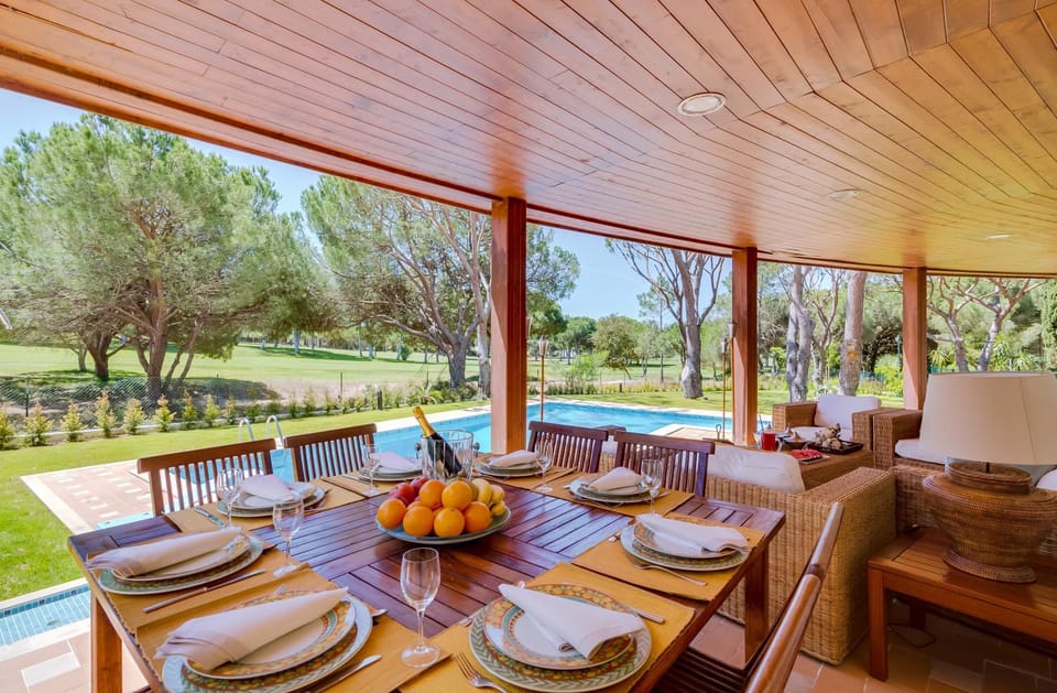 Patio, Restaurant/places to eat, Garden, Food, Garden view, Pool view, Breakfast