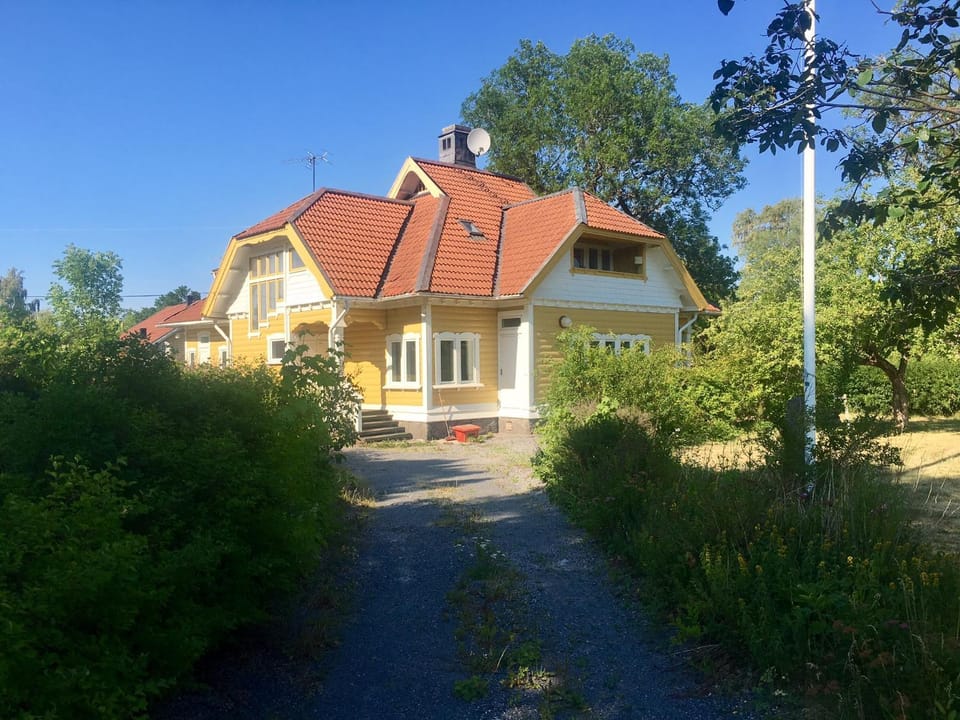 Property building, Garden