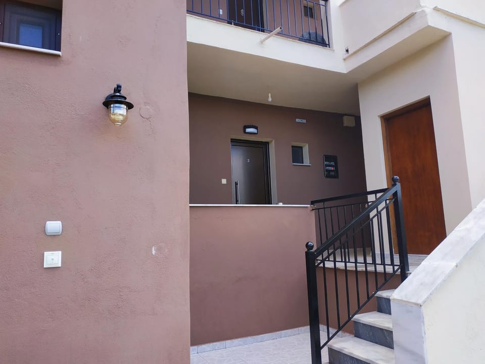 Grandpa's Studios Apartment in Nikiti