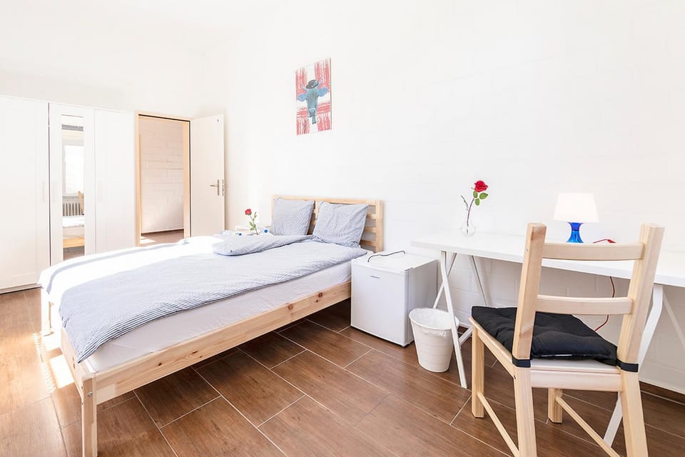 Bed, Photo of the whole room, Bedroom