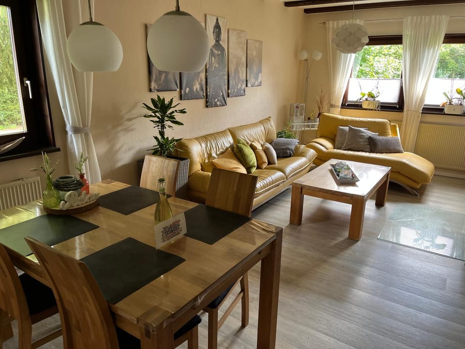 Living room, Photo of the whole room