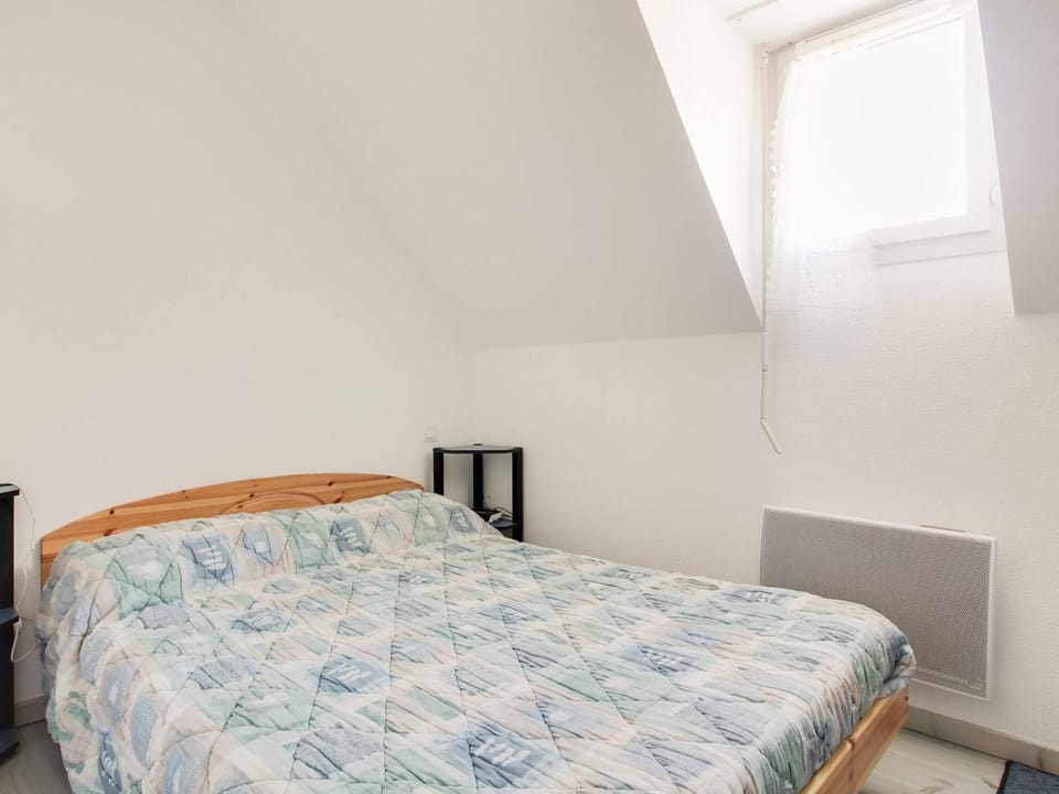 Duplex 3 Pièces 6 Pers., Terrasse, Calme, Proche Centre - FR-1-402-93 Apartment in Luz-Saint-Sauveur