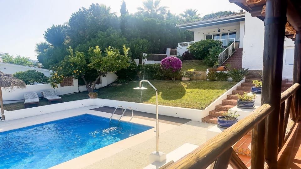 Villa Veracruz Pool & BBQ Villa in Benalmadena
