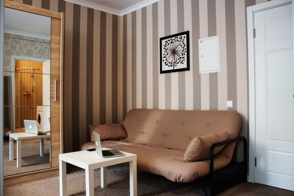 Decorative detail, Seating area
