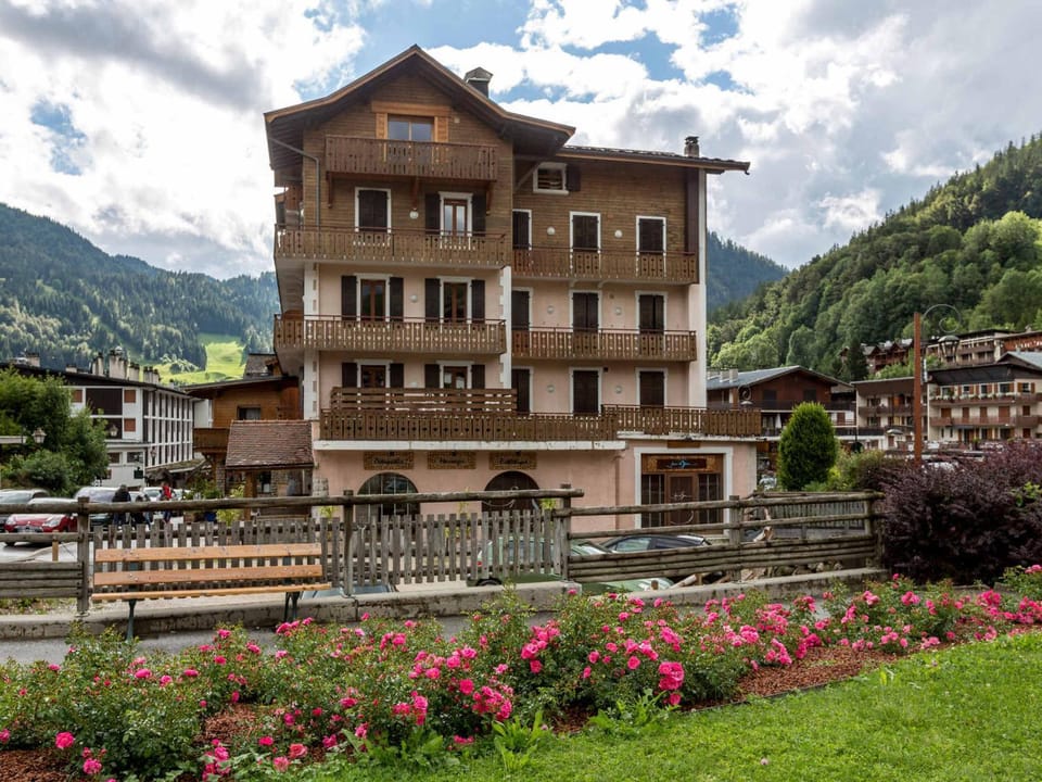 Appartement 4 pièces, 8 pers, centre village, prox. remontées, Wifi, parking, La Clusaz - FR-1-437-71 Apartment in La Clusaz