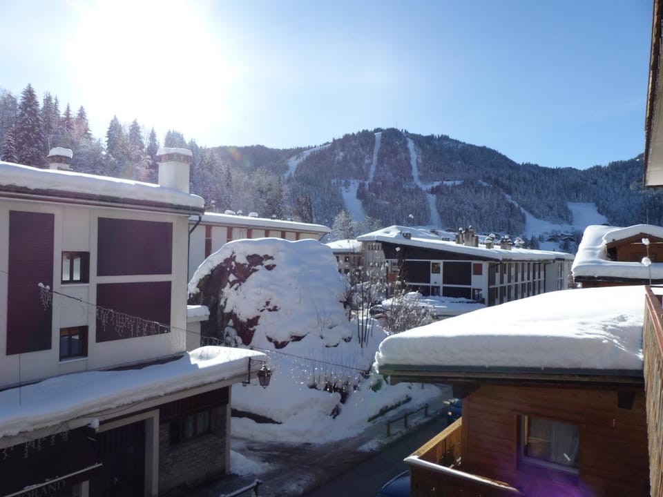 Appartement 4 pièces, 8 pers, centre village, prox. remontées, Wifi, parking, La Clusaz - FR-1-437-71 Apartment in La Clusaz