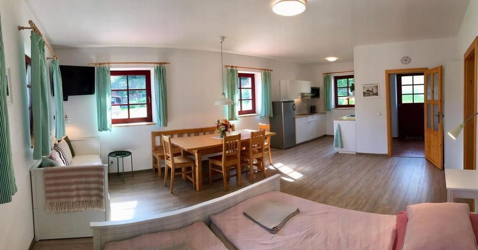Ubytování Praschlhaus Apartment in Horní Planá