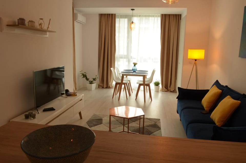 Aba's Apart Onix Blue Mamaia Nord Apartment in Constanța County