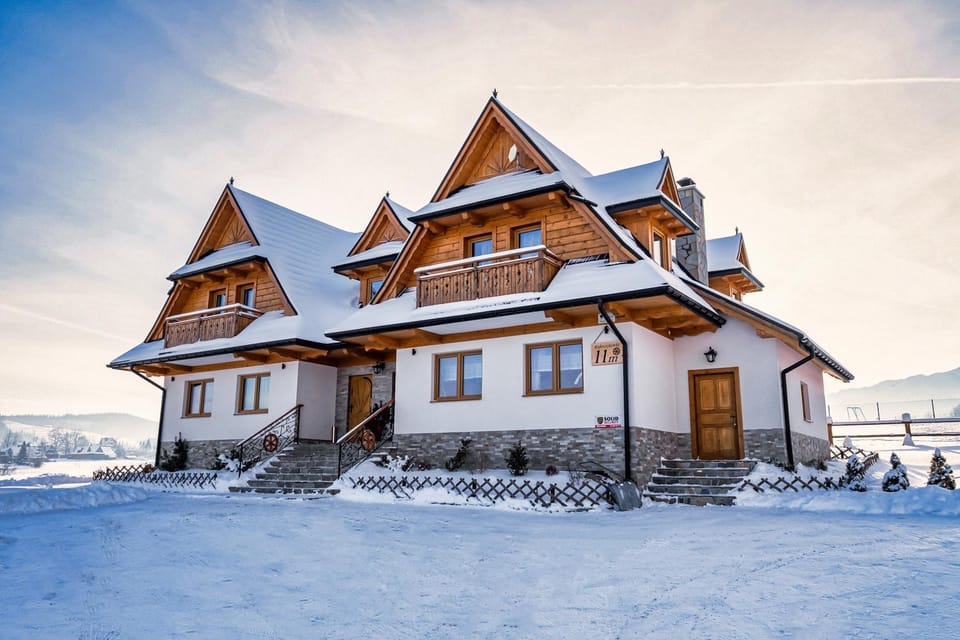 Property building, Natural landscape, Winter