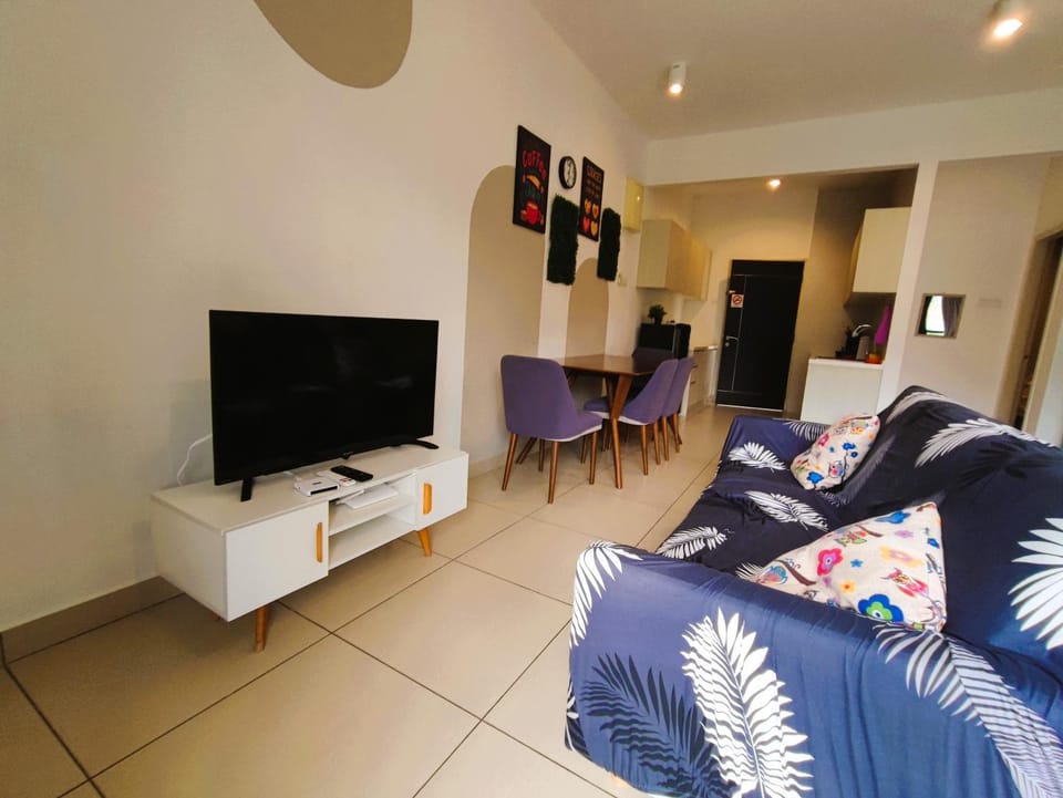 TV and multimedia, Living room, Photo of the whole room, Seating area
