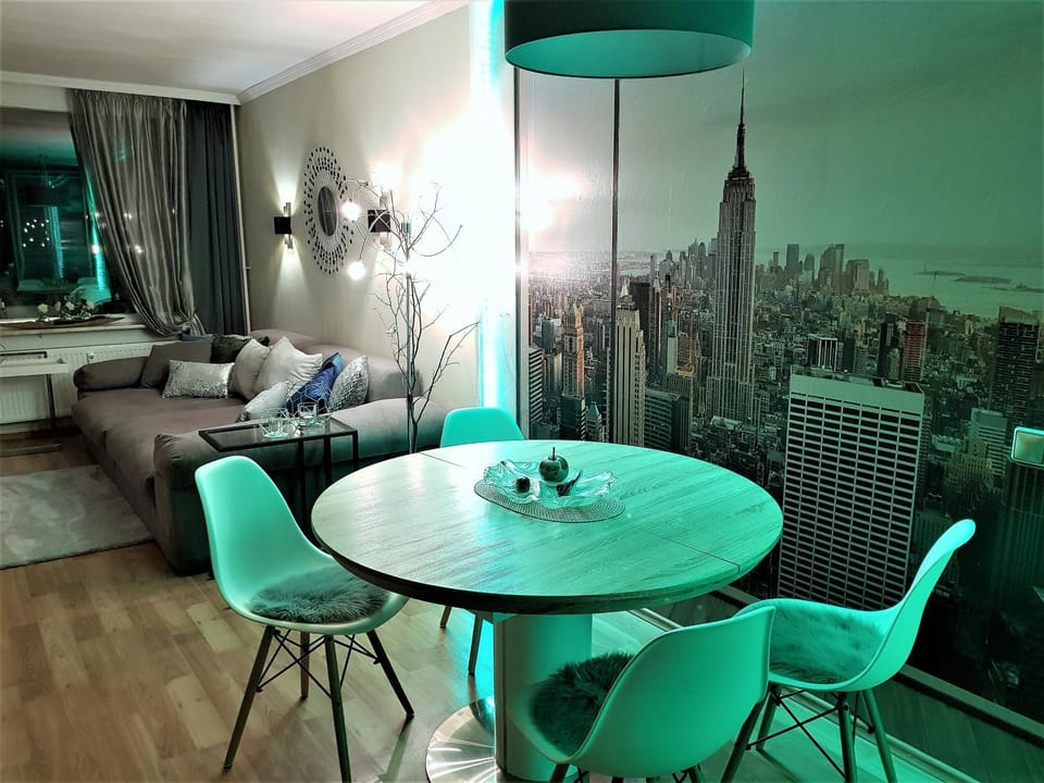 Living room, Seating area, Dining area