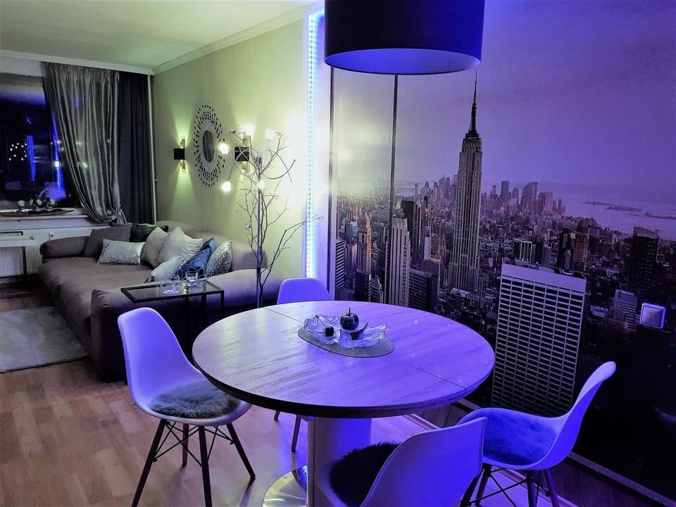 Living room, Seating area, Dining area
