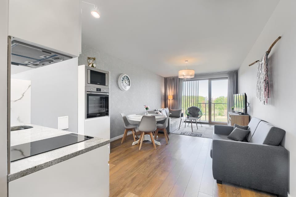 Kitchen or kitchenette, Seating area