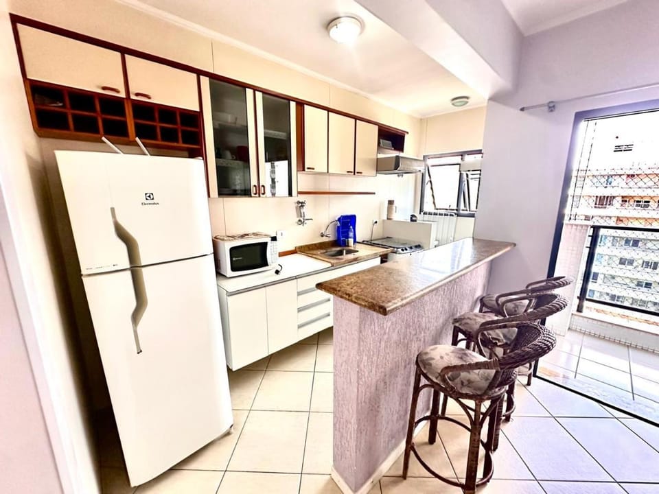 1 Flats Capitania Varan, Wifi, Pitangueiras vista ao mar Apartment in State of São Paulo