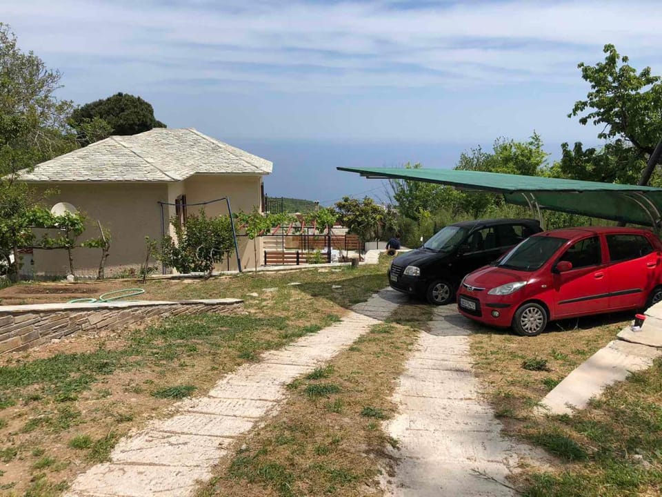 Elenis Vista Mare House in Magnesia Prefecture, Greece