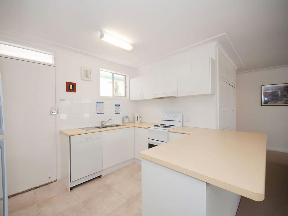 Beachside Shoal Bay Unit 5 Apartment in Shoal Bay