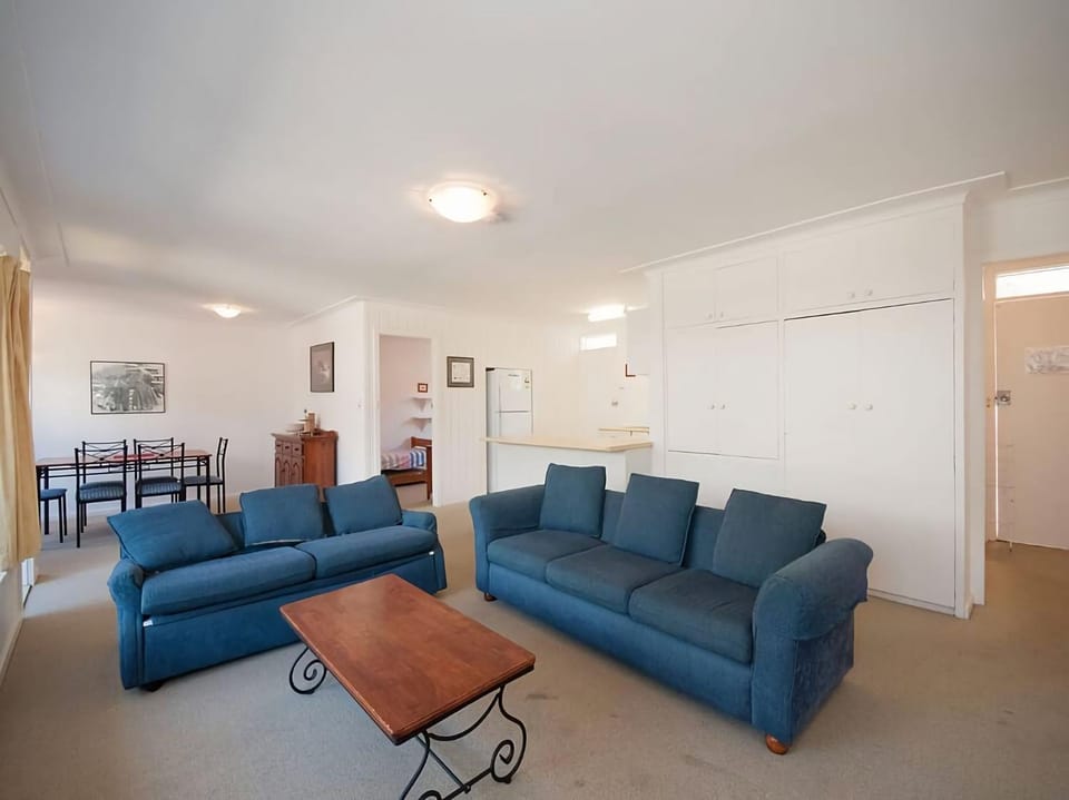 Beachside Shoal Bay Unit 5 Apartment in Shoal Bay