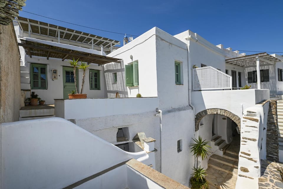 Property building, Balcony/Terrace