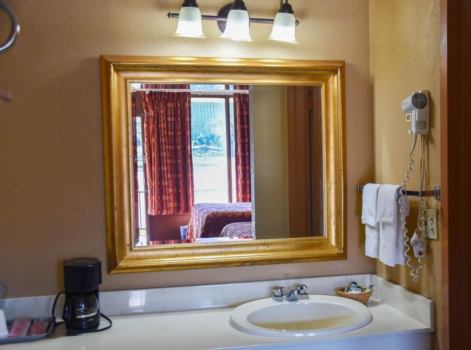 Homeplace Inn Motel in Texas
