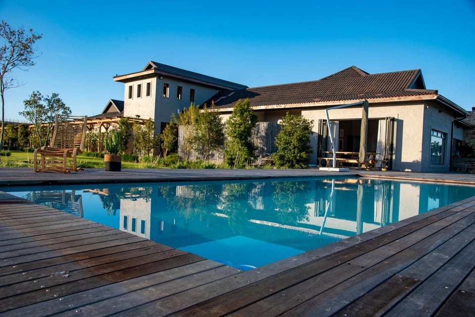 Property building, Swimming pool