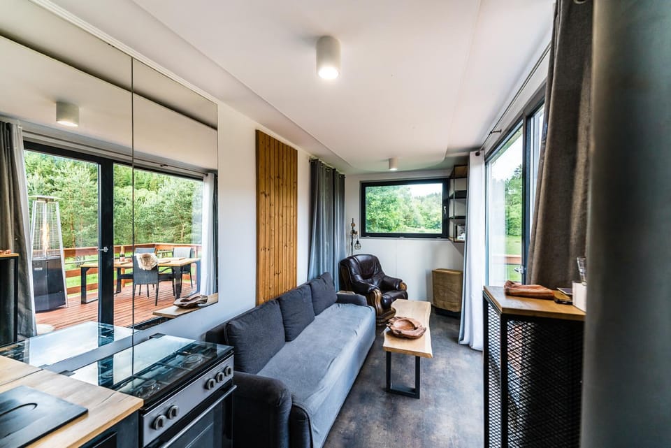 WUDINO - Ubytování v přírodě, se zvířaty v industriálním duchu, Apartment in South Moravian Region