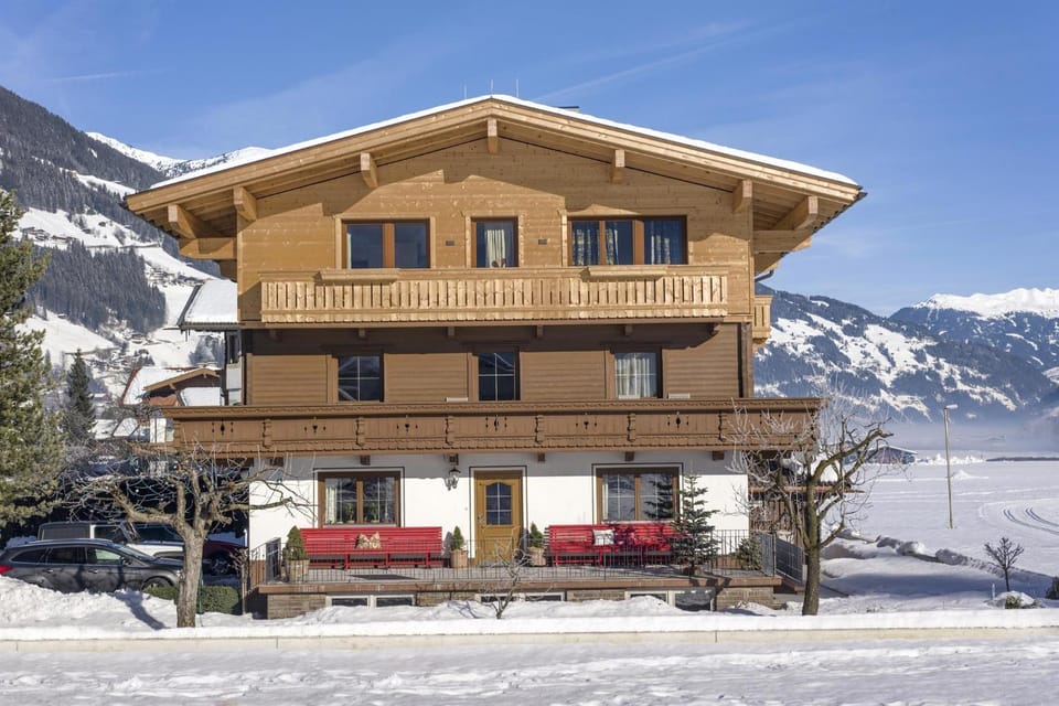 Property building, Winter
