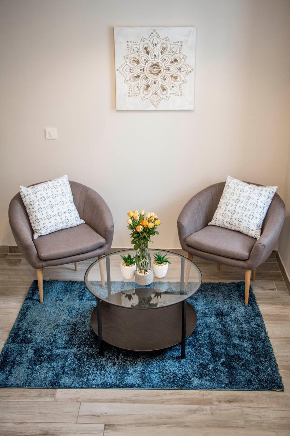 Living room, Seating area