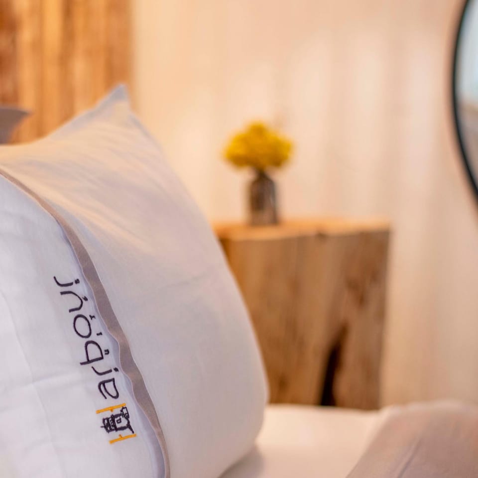 Bed, Logo/Certificate/Sign, Bedroom