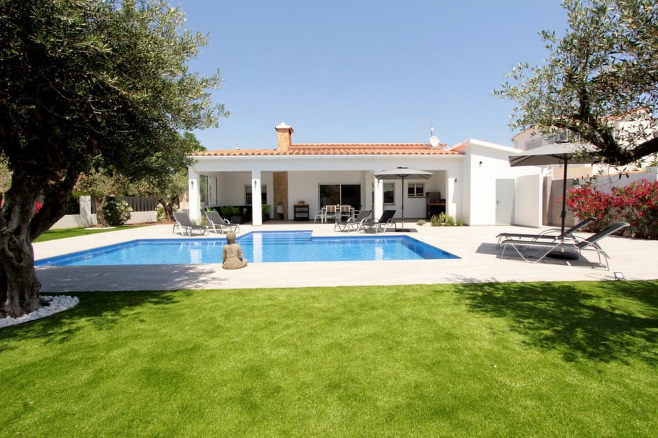 LEON INMO Villa Magna - 12262 Villa in Alt Empordà