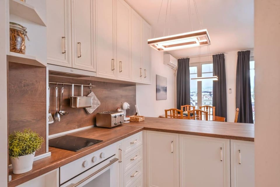 Coffee/tea facilities, Kitchen or kitchenette
