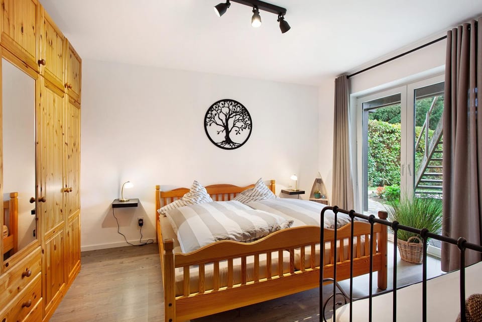 Living room, Bedroom