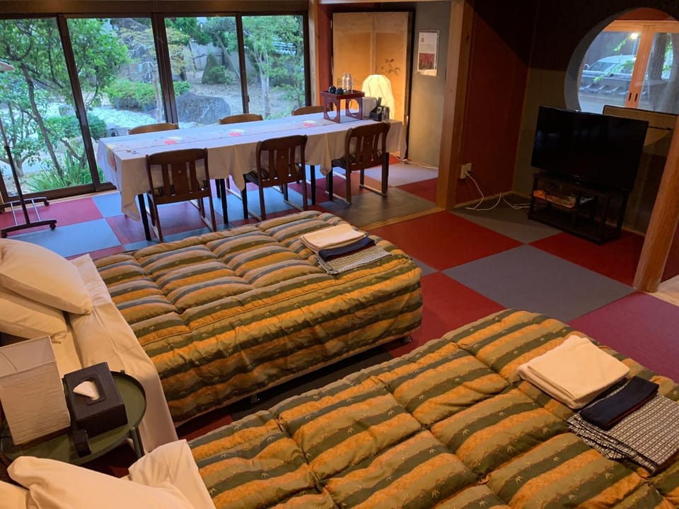 オーベルジュ美の浜 流石 Bed and Breakfast in Japan