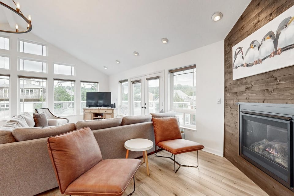 The Capella House in Pacific City