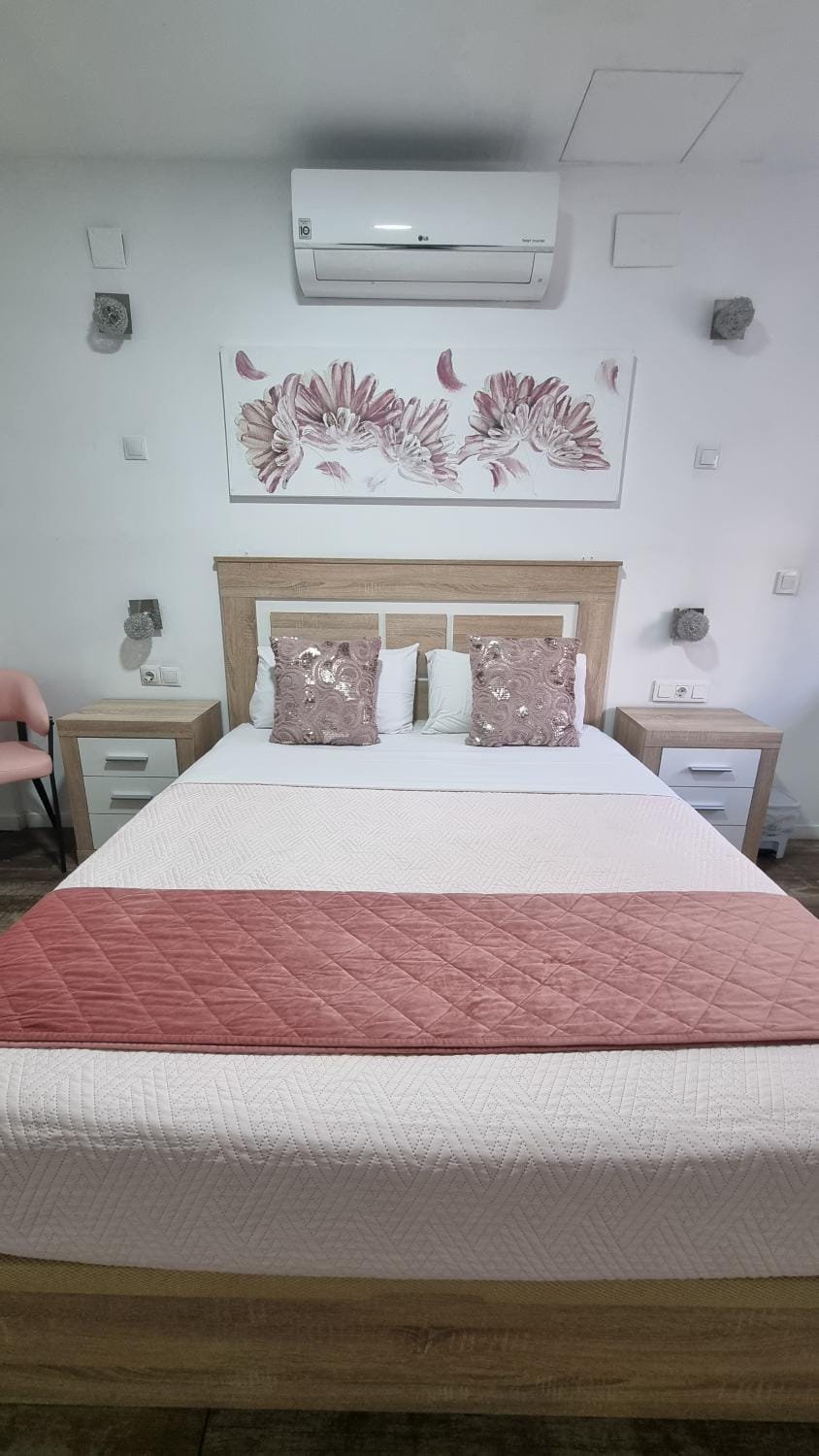 hostal olozaga Hostel in Alicante