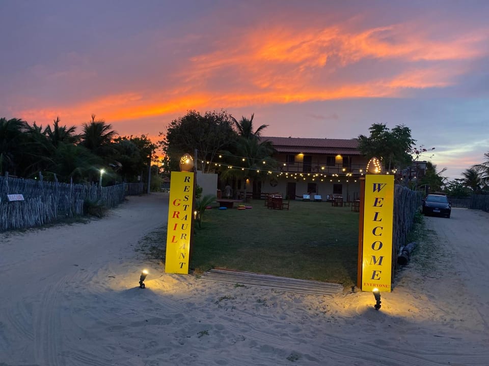 Restaurant/places to eat, Facade/entrance, Sunset