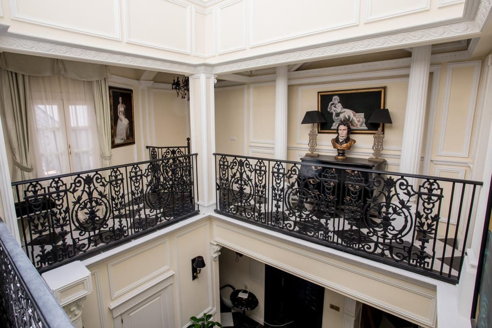 Property building, Balcony/Terrace