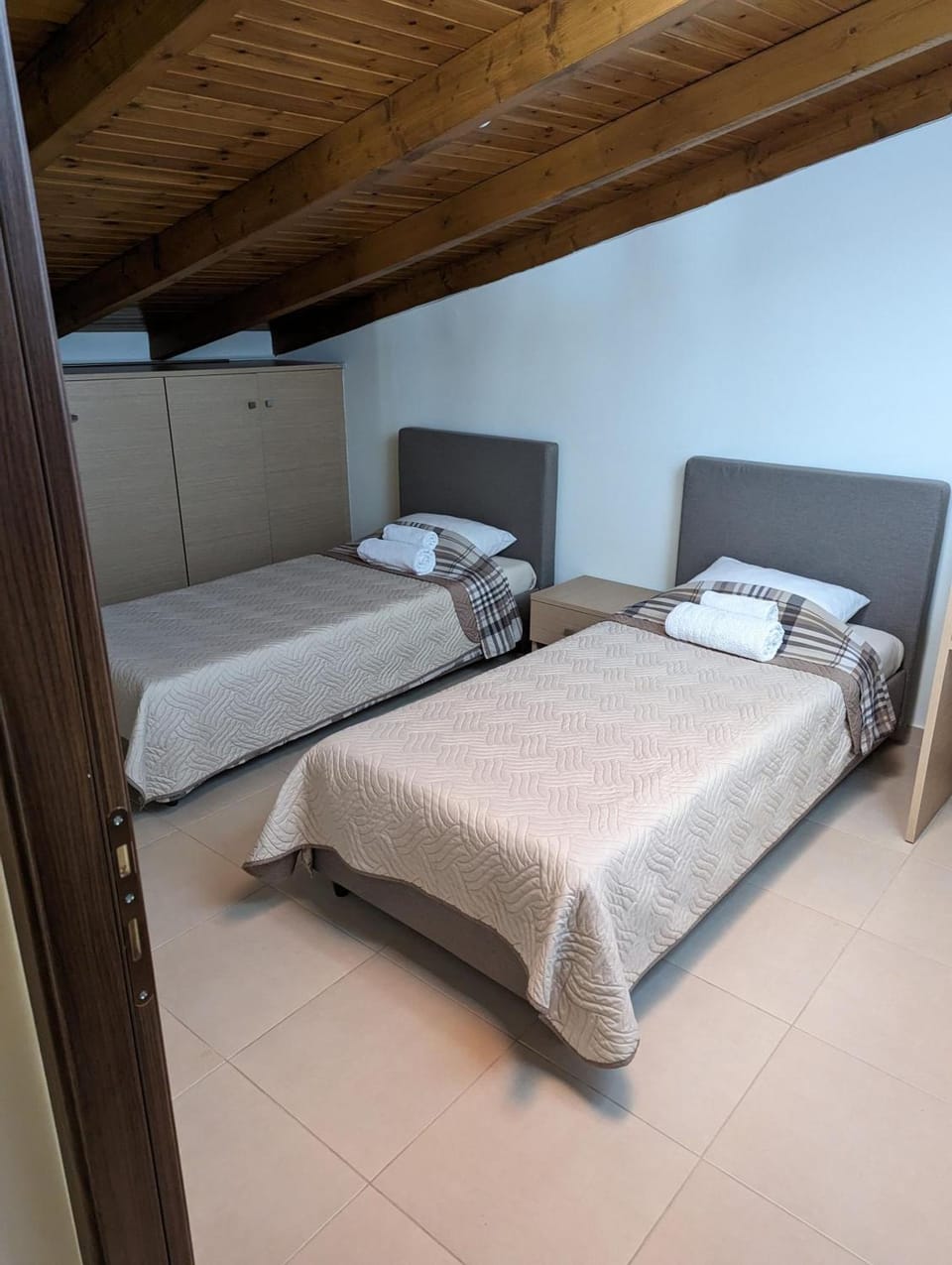 Samaras Apartments in Kamena Vourla Apartment in Peloponnese, Western Greece and the Ionian
