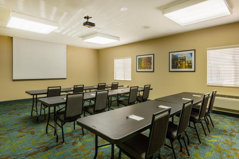 Meeting/conference room
