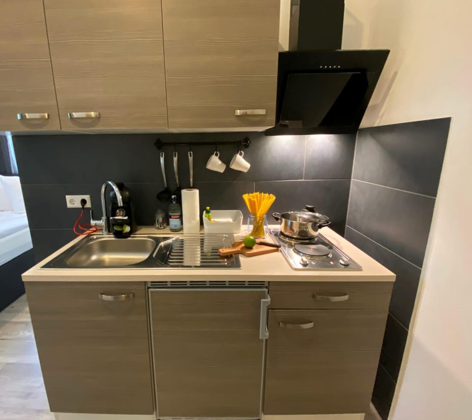 Coffee/tea facilities, Kitchen or kitchenette