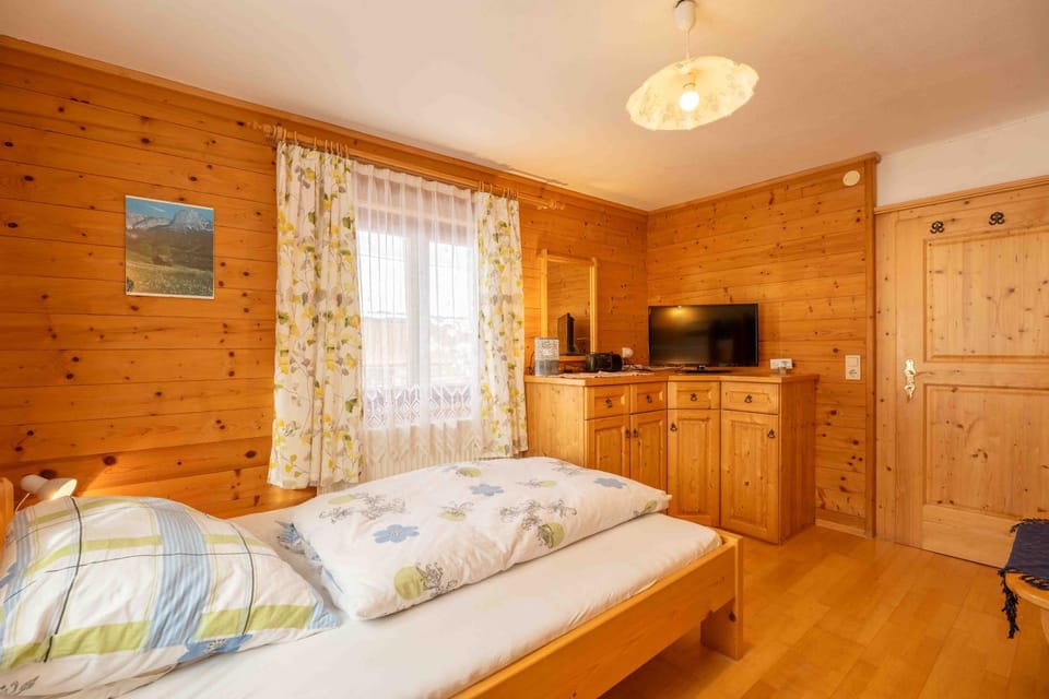 TV and multimedia, Bedroom