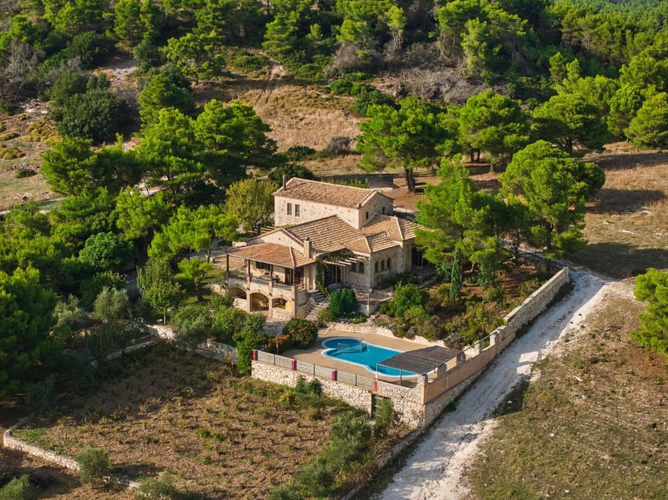 Property building, Bird's eye view