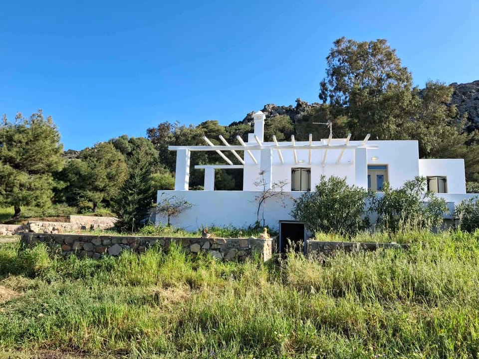 Sophia's Ralaki Cottage House in Milos